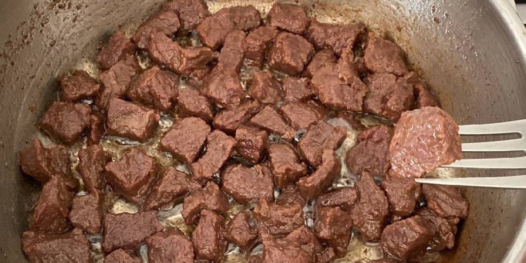 Sert kalan etin çözümü tek bir malzemede! Bilimsel olarak da kanıtlandı: Eti yumuşacık yapıyor… 5